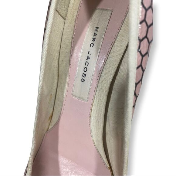 Marc Jacobs Vintage Patent Leather Fishnet‎ Pumps Size 39 - Picture 11 of 11